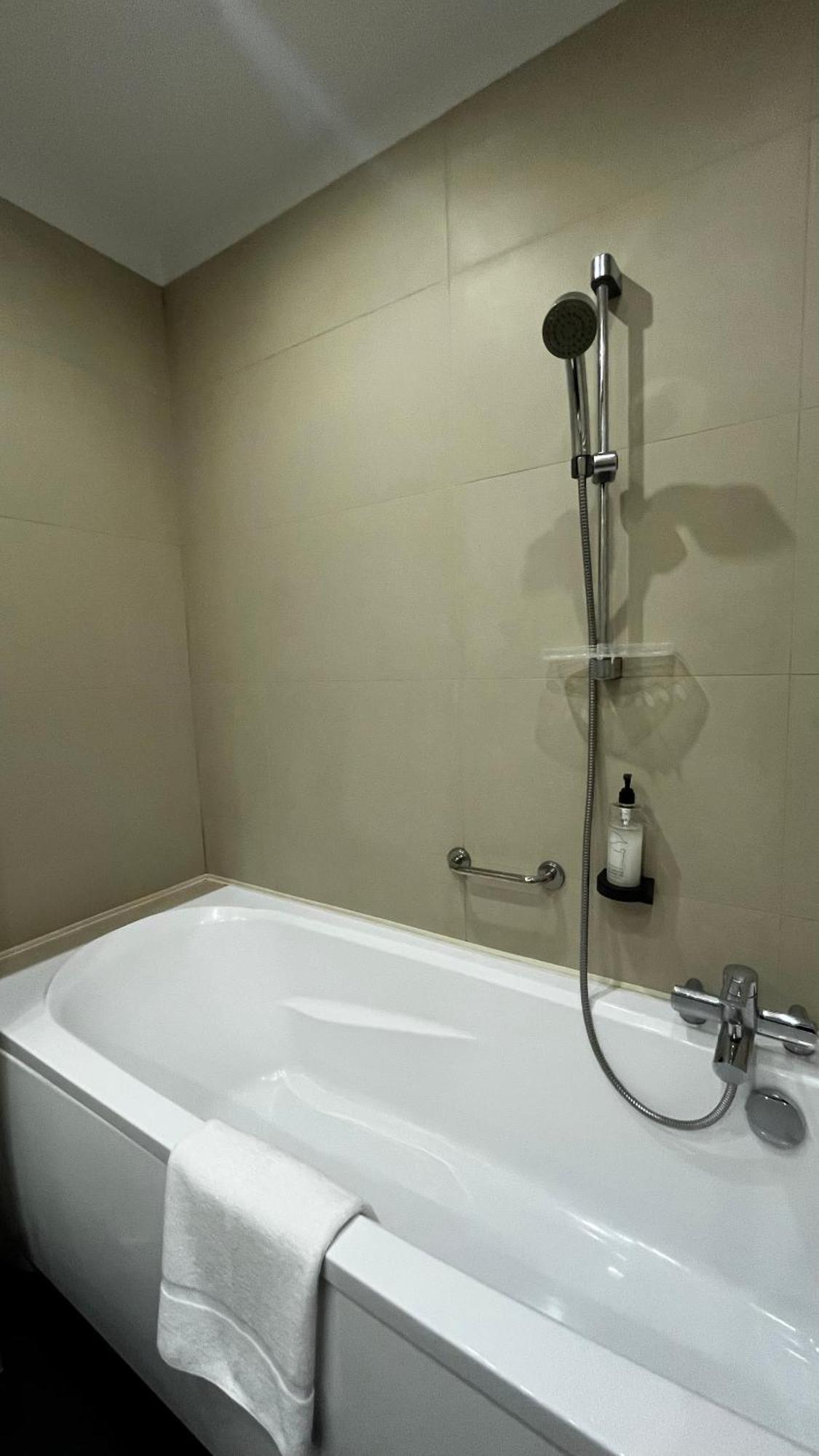 B&B Hotel Bytom Kültér fotó